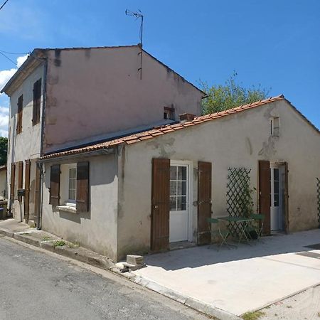 Maison De Village Entre Estuaire Et Ocean Saint-Yzans-de-Medoc Экстерьер фото